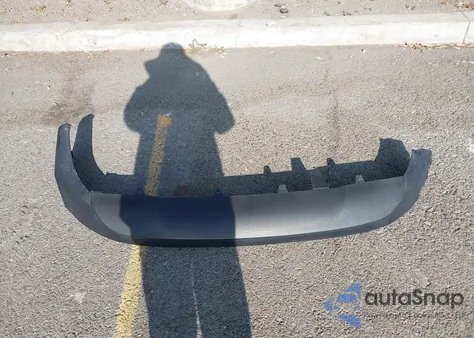 2018 Toyota Rav4 Le z USA, uszkodzony, nr VIN JTMZFREV8JJ211618